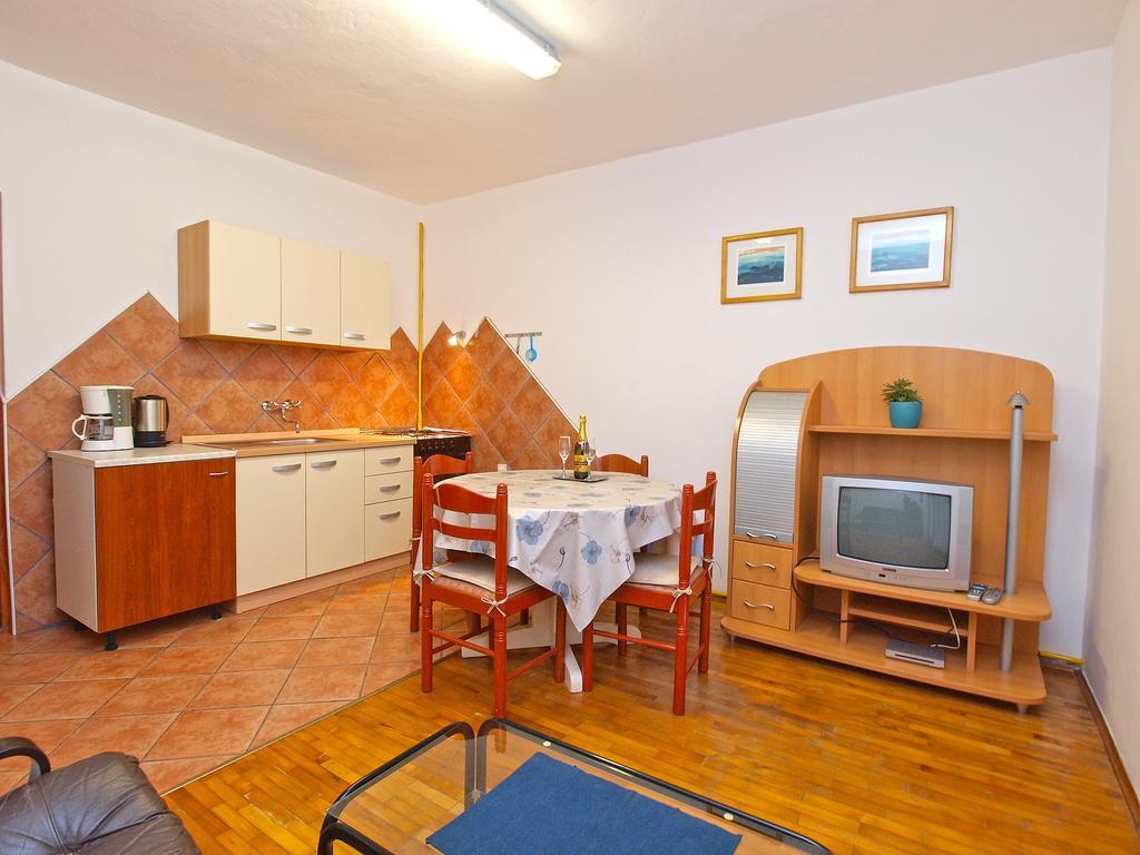 Apartments Dragica 929 Fažana Esterno foto